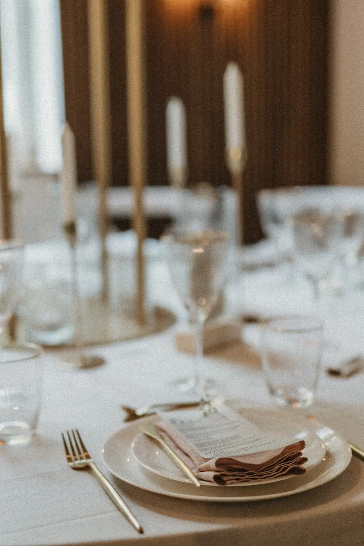A table set for a wedding in the Hérault